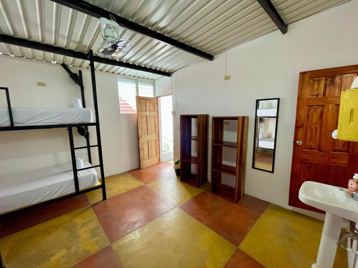 Hostal Inn 2 Flores Dış mekan fotoğraf