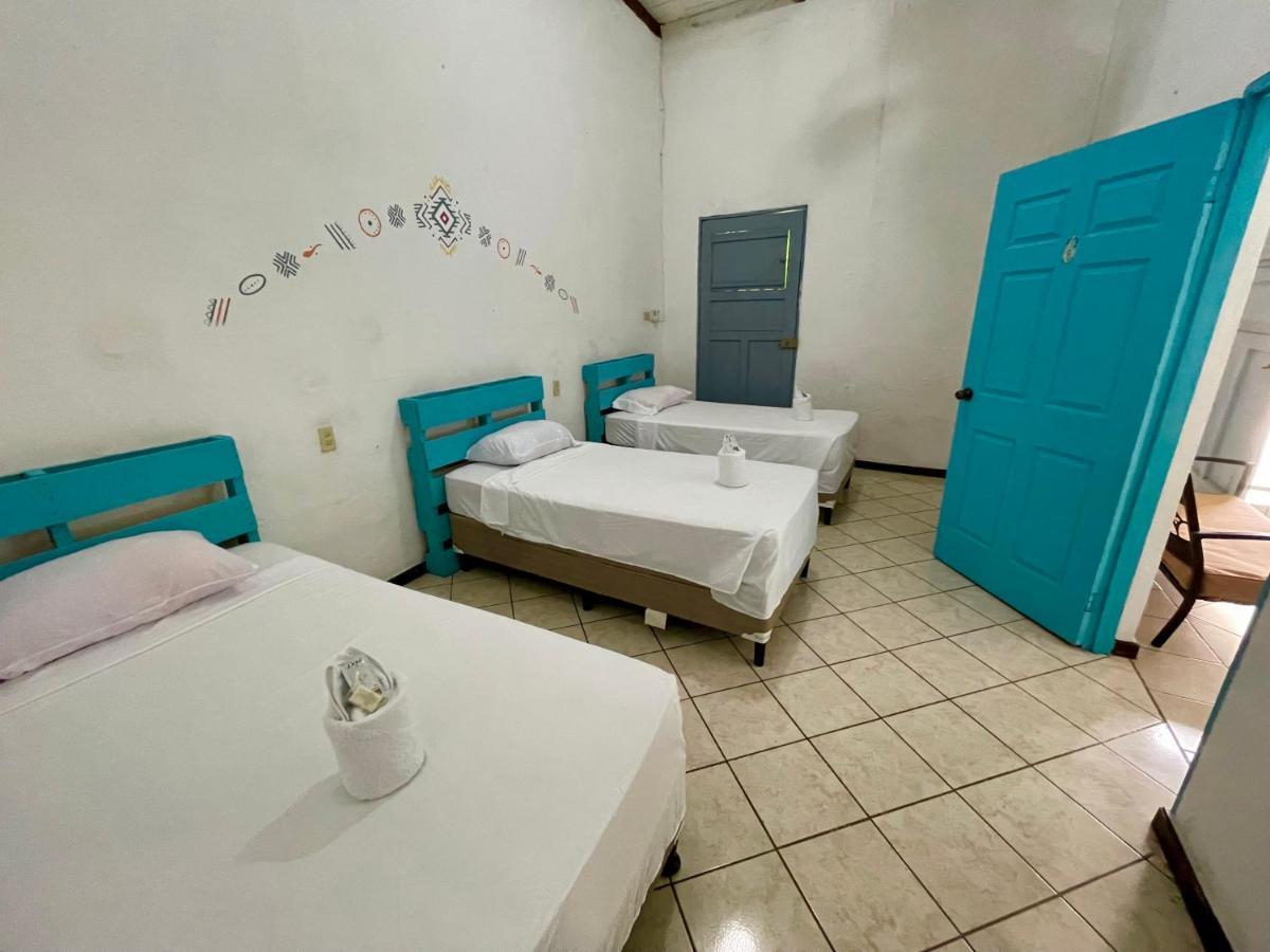 Hostal Inn 2 Flores Dış mekan fotoğraf